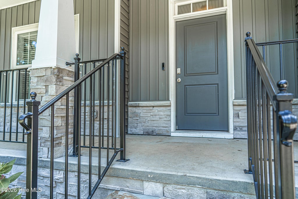 Photo of 170 Lakeview Drive, Southern Pines, NC 28387 (MLS # 100599464)