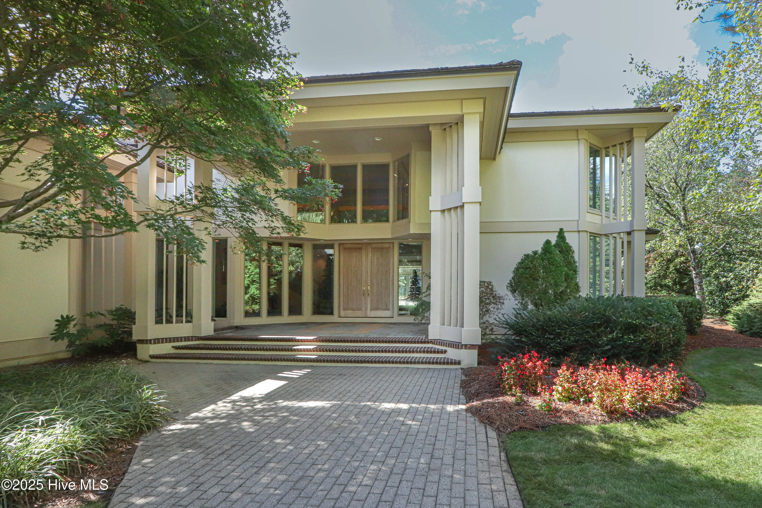 310 Inverrary Road
