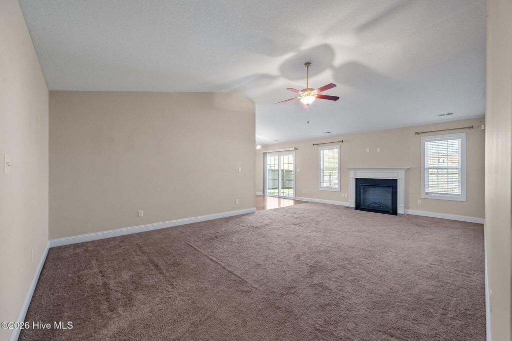 Photo of 320 Aquamarine Circle, Jacksonville, NC 28546 (MLS # 100564083)