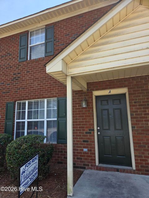 Townhouse For Rent - 1200 Allen Road #A<br/> Pitt County, Greenville, NC 27834