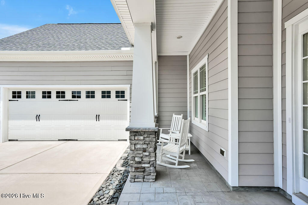2814 Pine Bloom Way