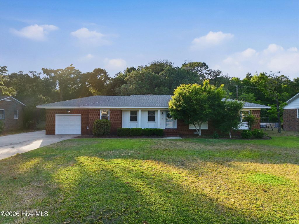 Photo of 6225 Mallard Drive, Wilmington, NC 28403 (MLS # 100569519)