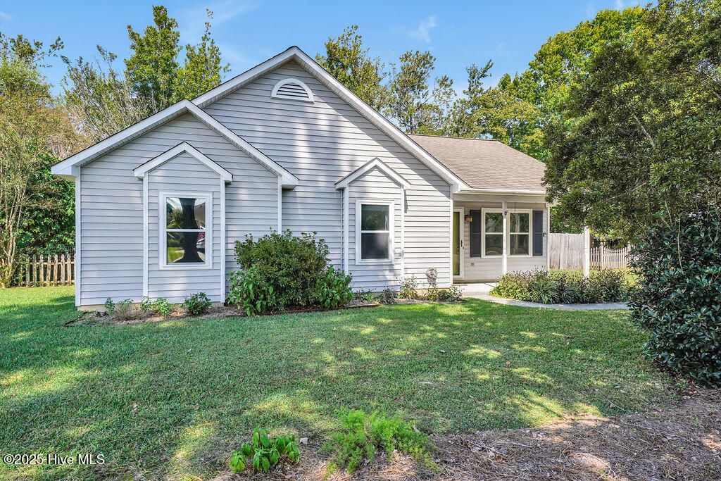 Photo of 4409 Woodcroft Court, Wilmington, NC 28405 (MLS # 100533718)