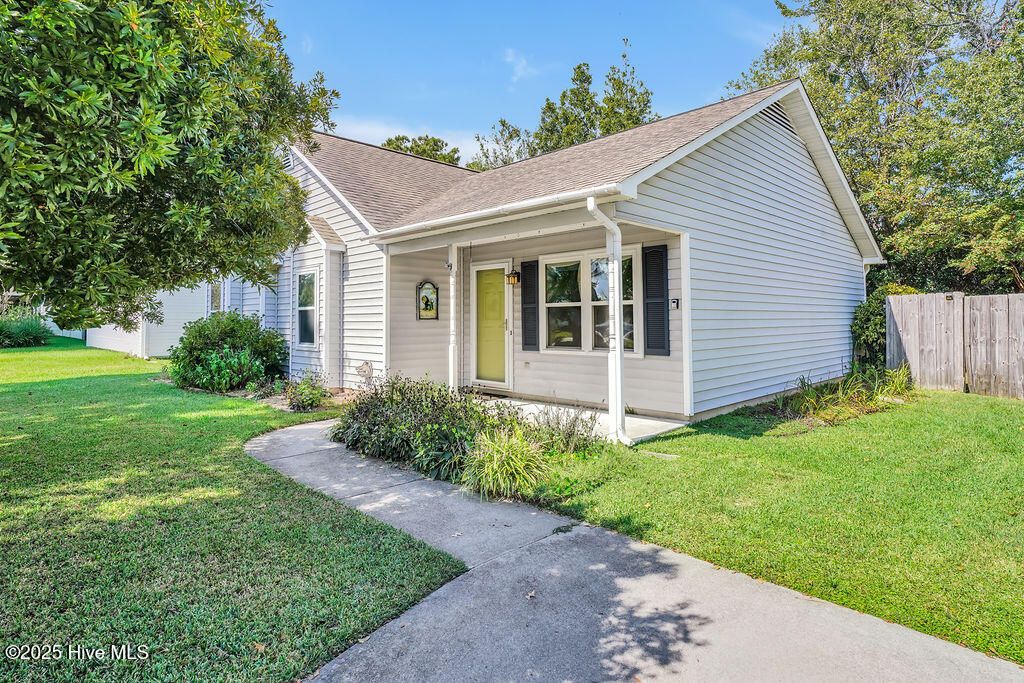 Photo of 4409 Woodcroft Court, Wilmington, NC 28405 (MLS # 100533718)