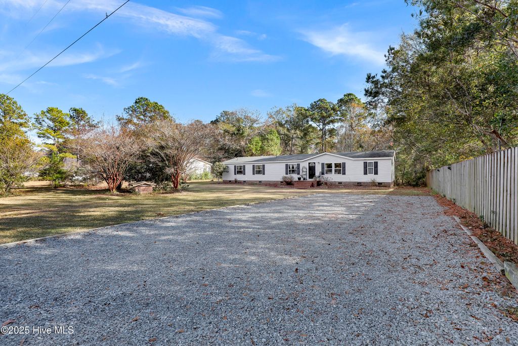 Photo of 151 Shelley Road, Hampstead, NC 28443 (MLS # 100550693)