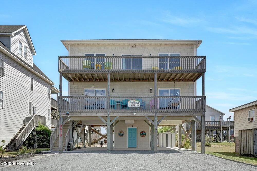 2416 Island Drive