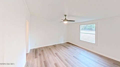 Tiny photo for 410 Pond View Circle, Hampstead, NC 28443 (MLS # 100554410)