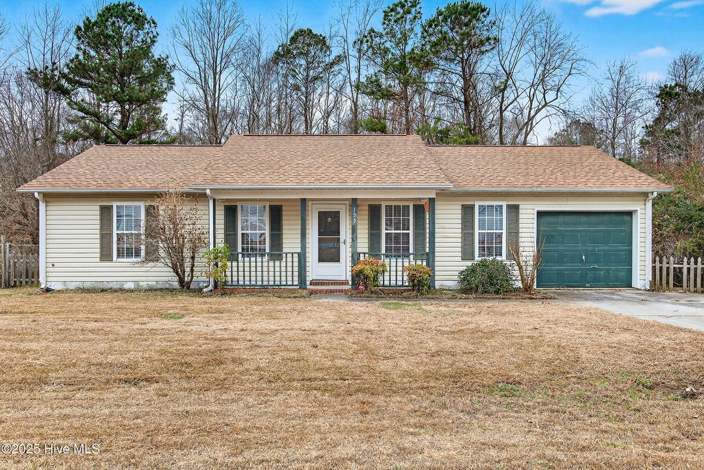 Photo of 133 Sweetwater Drive, Jacksonville, NC 28540 (MLS # 100547109)