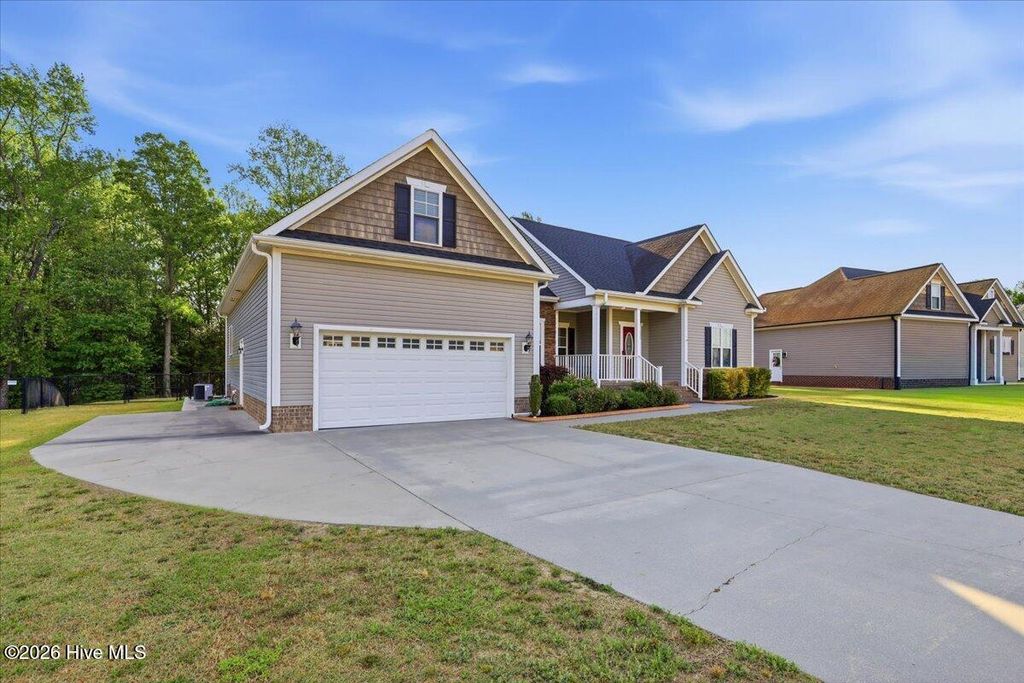 Photo of 306 Willowbrook Drive, Pikeville, NC 27683 (MLS # 100566947)