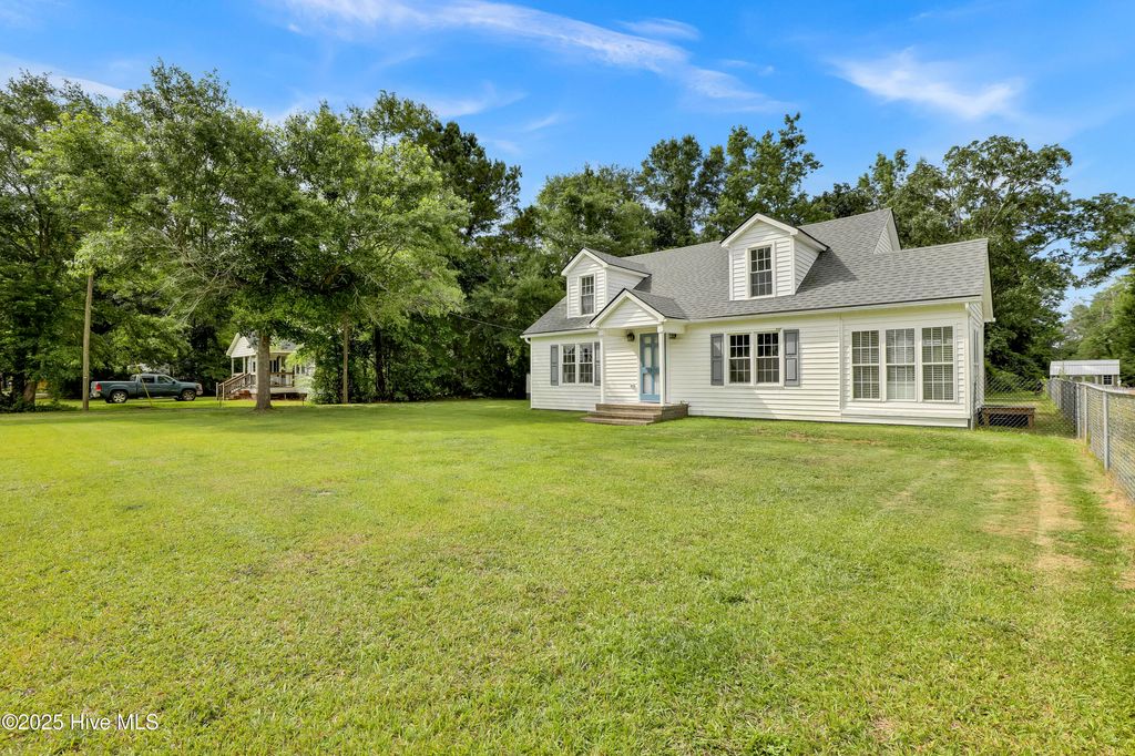 Photo of 2971 Penderlea Highway, Burgaw, NC 28425 (MLS # 100514737)