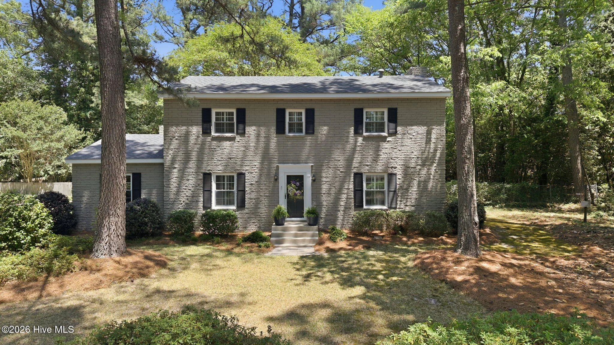 16 Elizabeth Lane