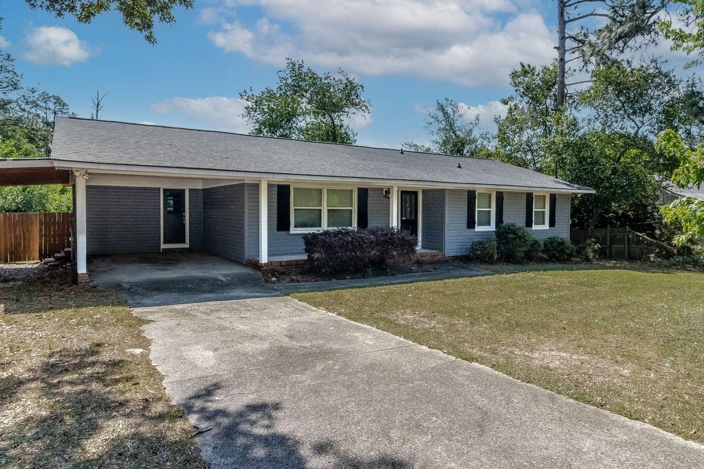 Photo of 628 Hampton Circle, North Augusta, SC 29841 (MLS # 554898)