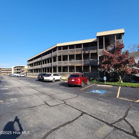 Condo For Sale - 313 Lake Place Condo Drive<br/> Bladen County, Elizabethtown, NC 28337