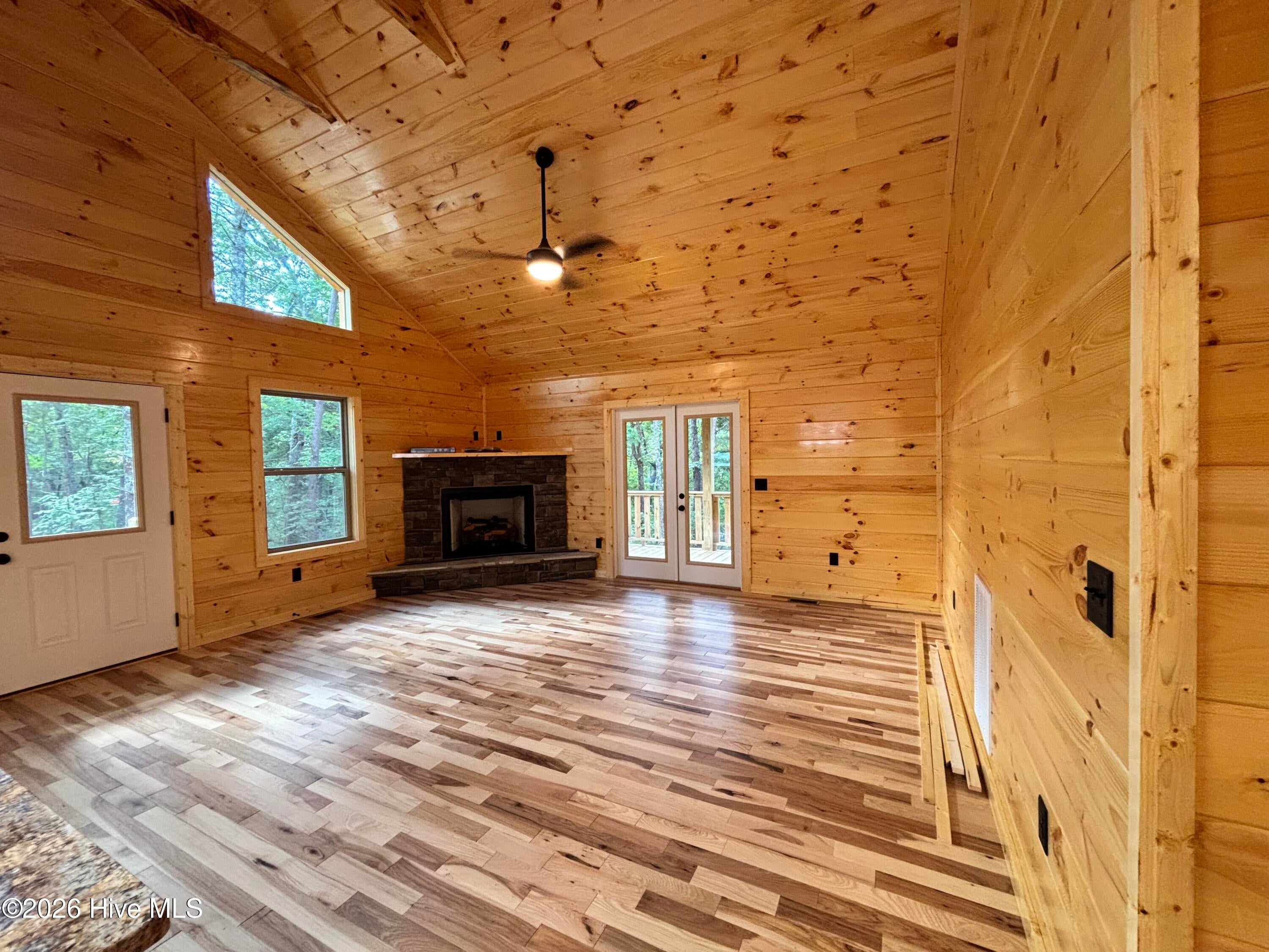 83 Noelles Pass - Photo 4
