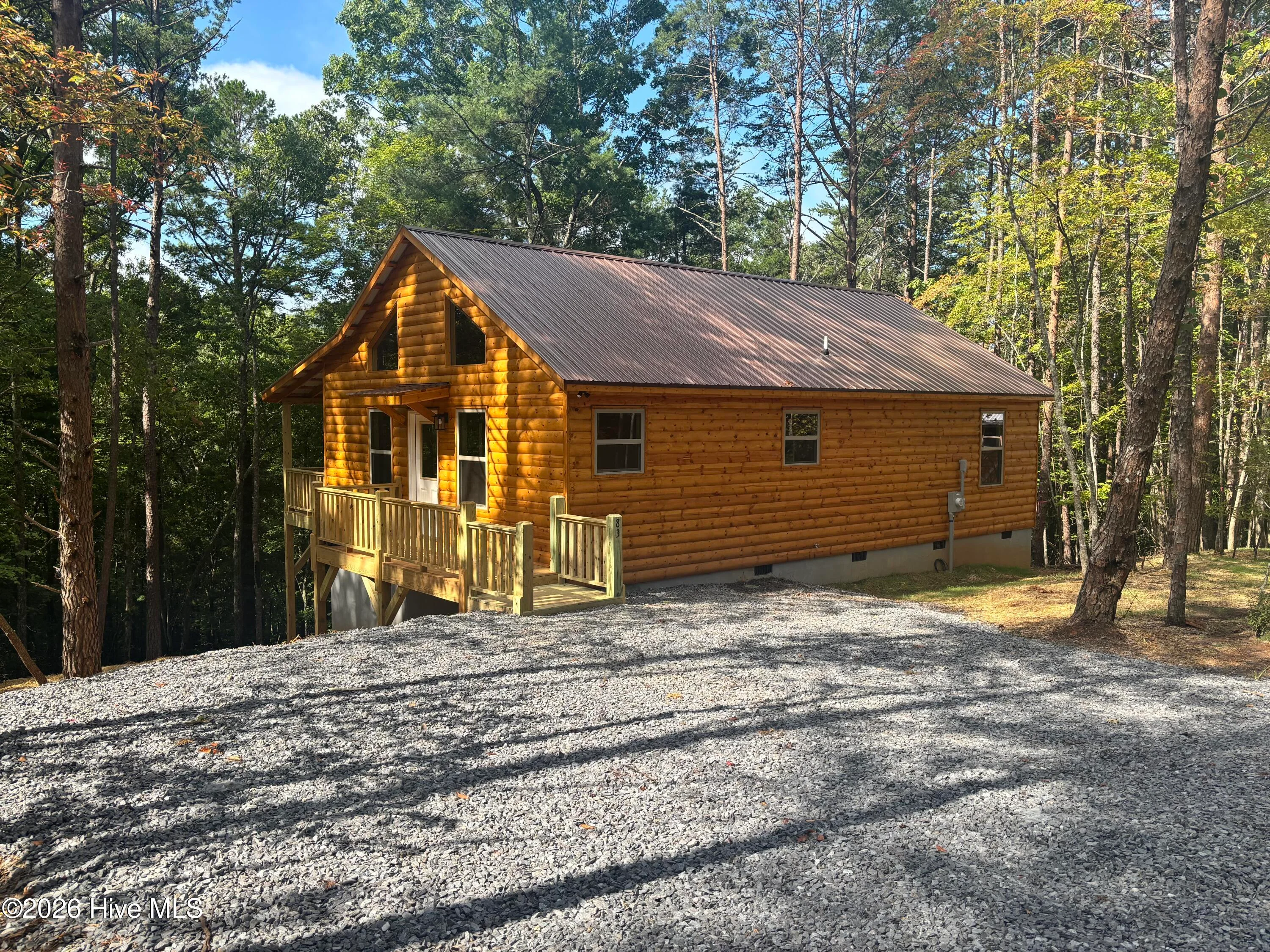 83 Noelles Pass