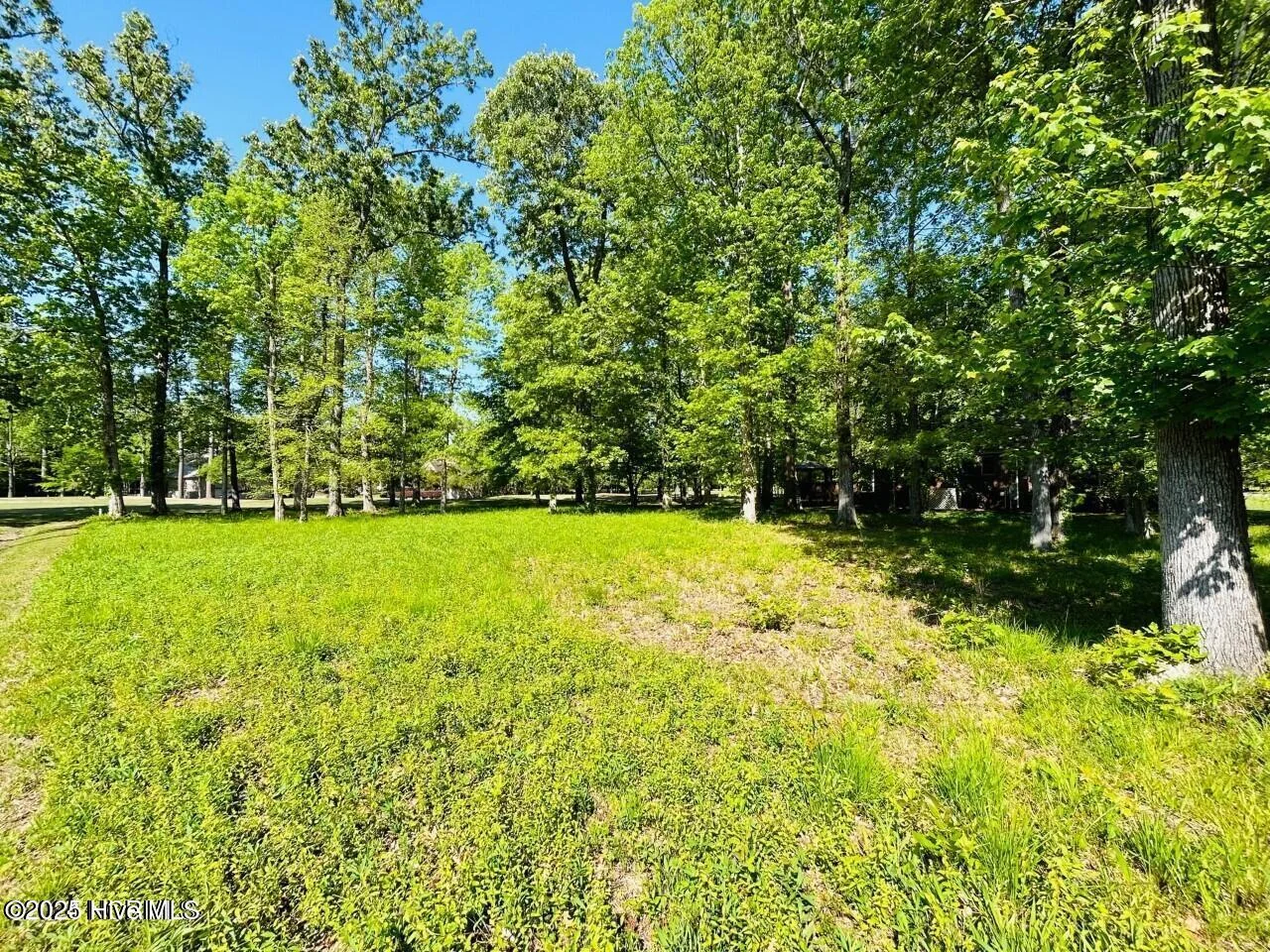 4 Broad River Drive