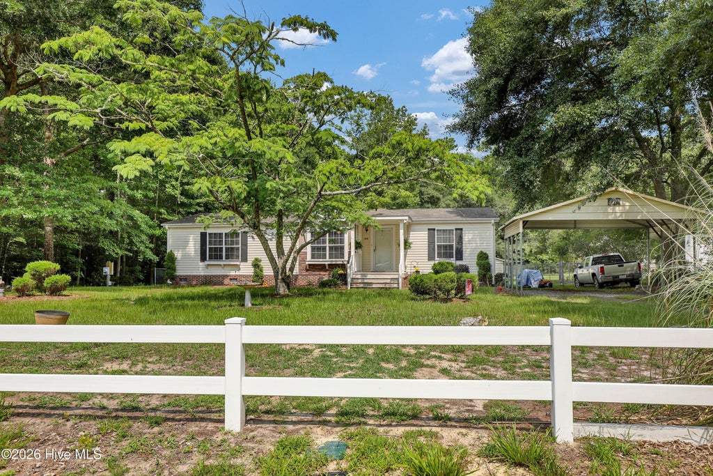 Photo of 570 King Drive, Hampstead, NC 28443 (MLS # 100612459)