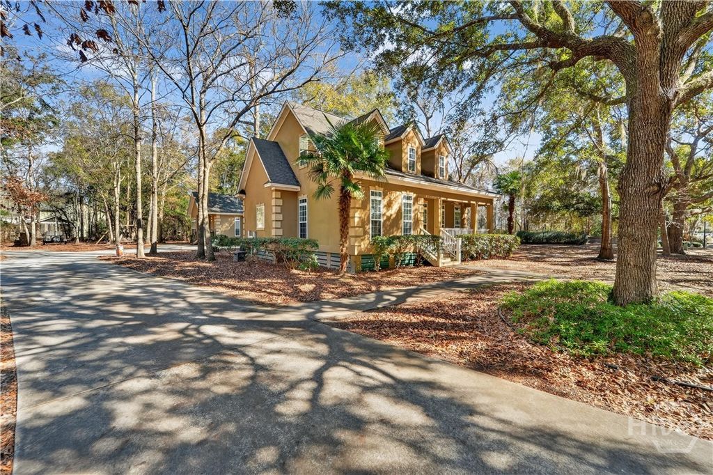 Photo of 220 Crosswinds Drive, Richmond Hill, GA 31324 (MLS # SA347850)