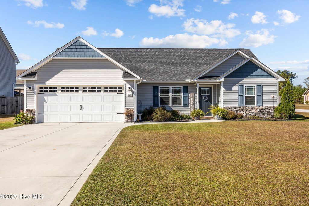 Photo of 800 Cross Wind Court, Sneads Ferry, NC 28460 (MLS # 100537004)