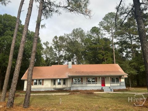 Homes For Sale - 1435 Lake Drive<br/> Wayne County, Screven, GA 31560