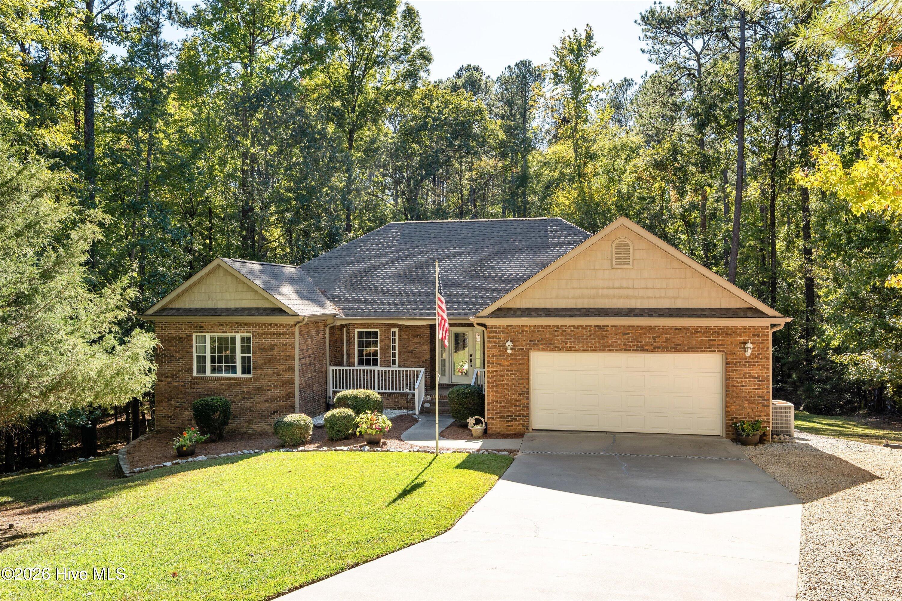313 Spike Horn Lane