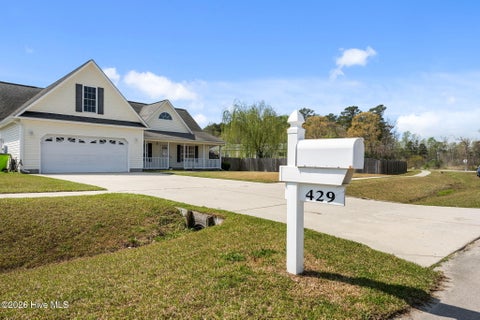 Homes For Sale - 429 Marshas Way<br/> Craven County, Havelock, NC 28532
