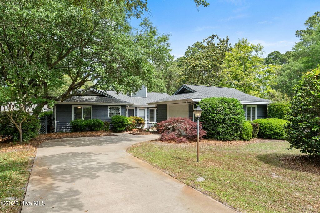 Photo of 604 Camellia Lane, Sunset Beach, NC 28468 (MLS # 100573194)