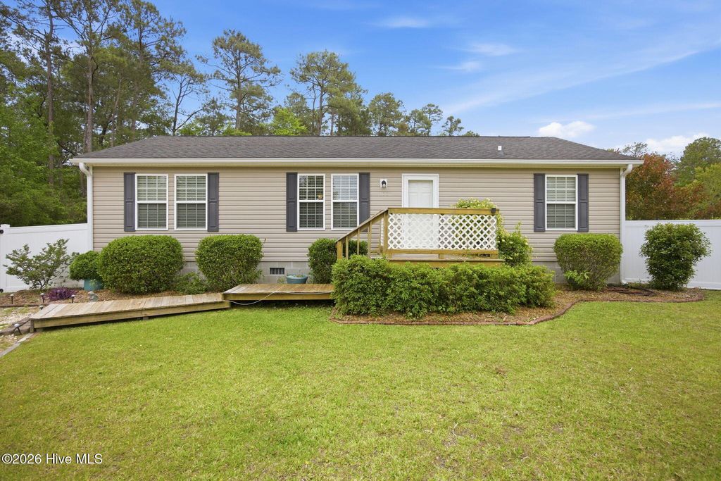 Photo of 100 Fox Run Drive, Hampstead, NC 28443 (MLS # 100572193)