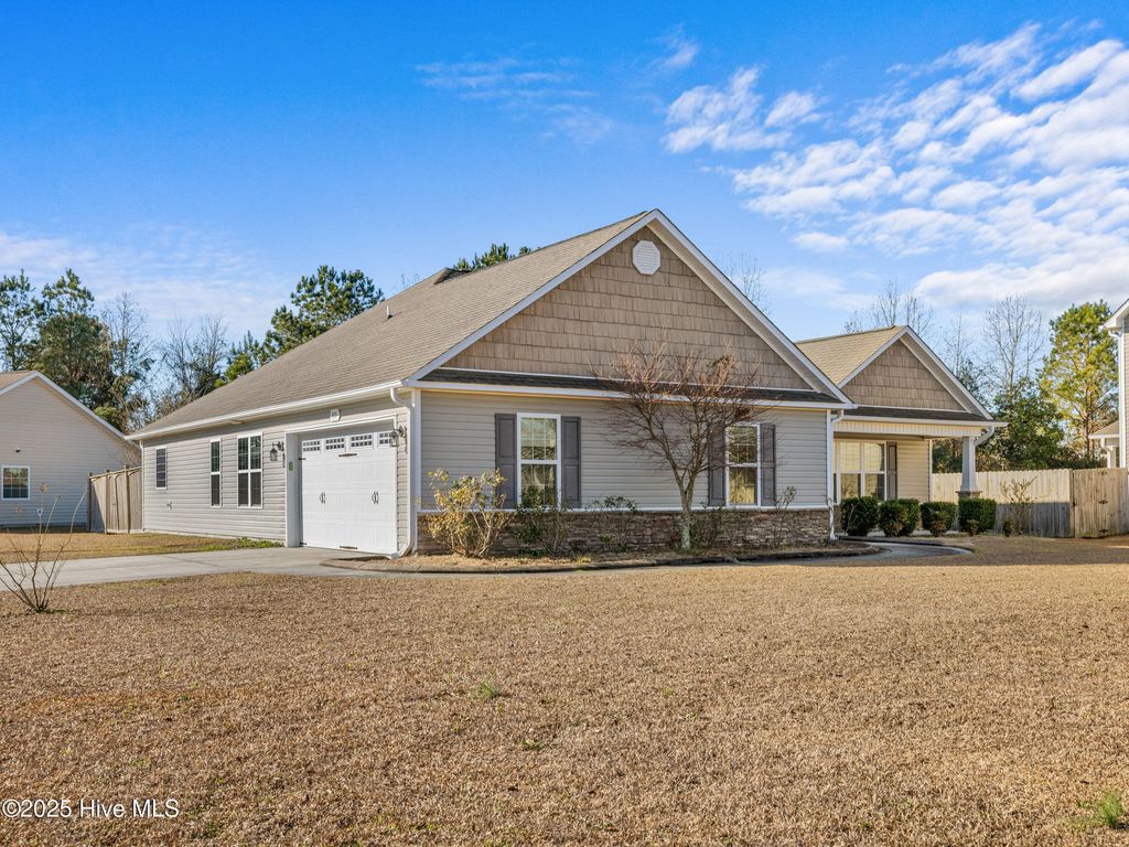 Photo of 835 Solomon Drive, Jacksonville, NC 28546 (MLS # 100546969)