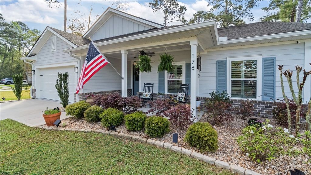 Photo of 178 Crawford Lane, Richmond Hill, GA 31324 (MLS # SA352171)