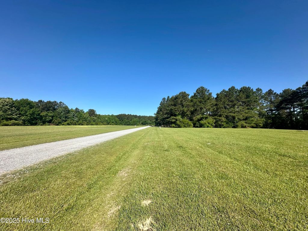 Photo of 5 North Creek Drive, Belhaven, NC 27810 (MLS # 100551142)