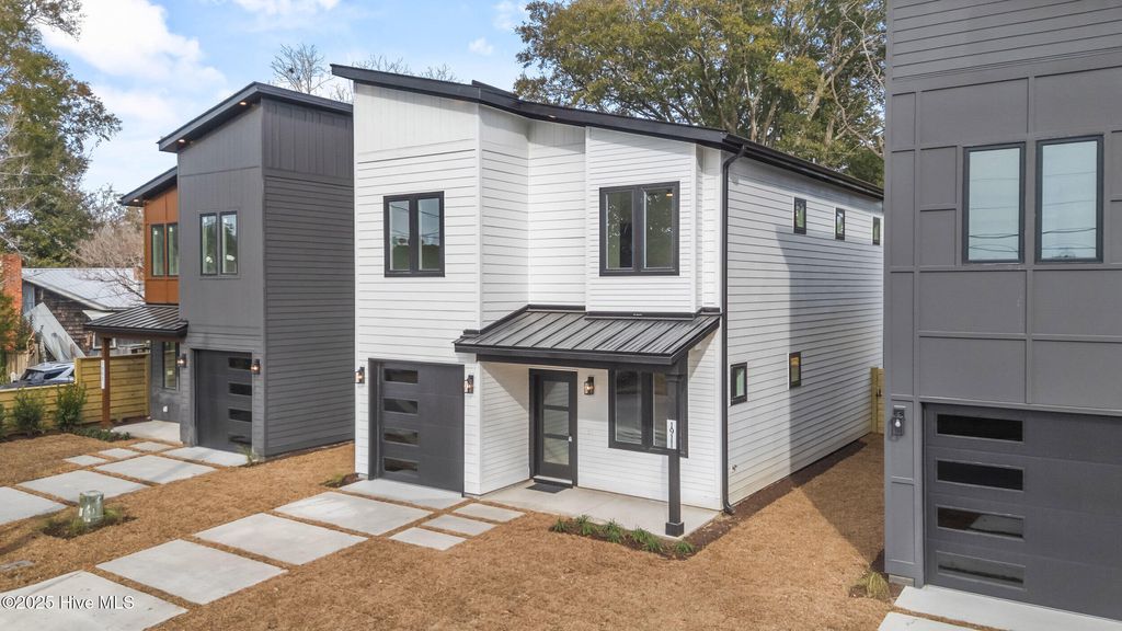 Photo of 1911 Lingo Street, Wilmington, NC 28403 (MLS # 100546025)