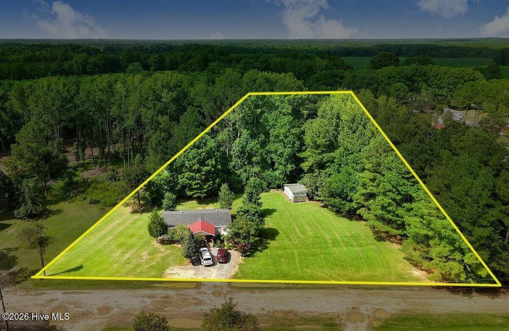 Photo of 104 Eddie Drive, Princeton, NC 27569 (MLS # 100575288)