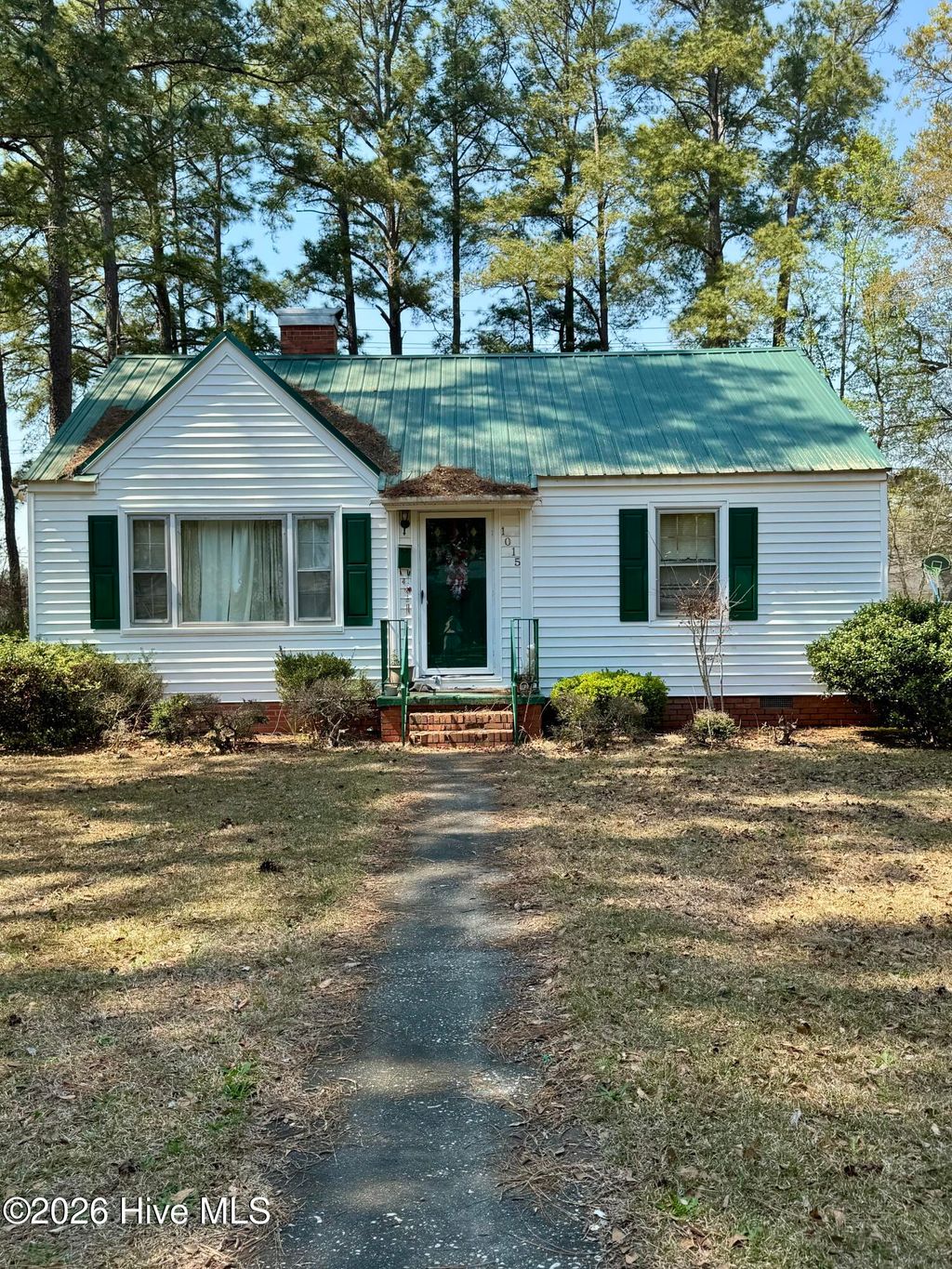Photo of 1015 Elizabeth Drive, Laurinburg, NC 28352 (MLS # 100561935)