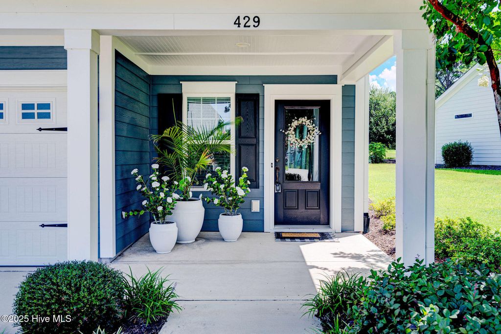 Photo of 429 Island End Court, Wilmington, NC 28412 (MLS # 100519414)