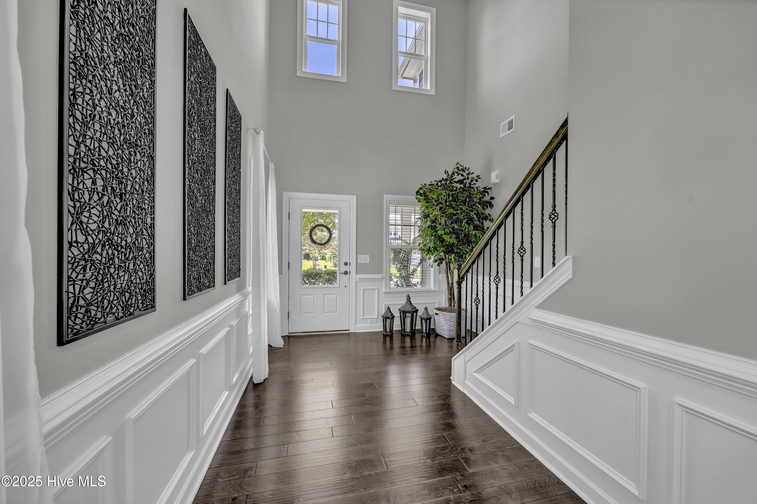 429 Island End Court