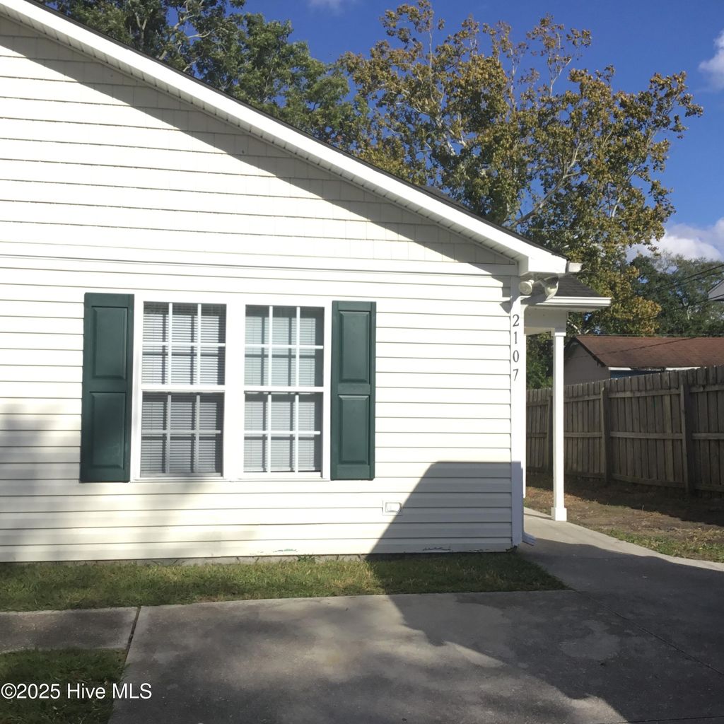 Photo of 2107 Dexter Street, Wilmington, NC 28403 (MLS # 100540495)