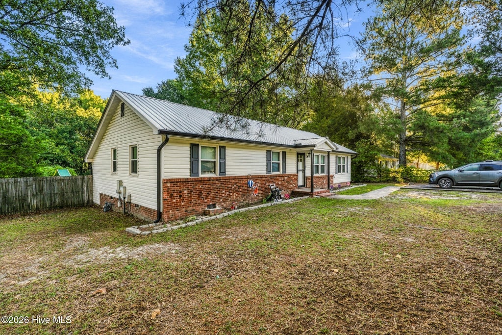 Photo of 121 E Eason Drive, Rockingham, NC 28379 (MLS # 100608253)