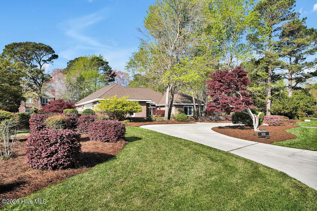 1818 Cross Staff Place