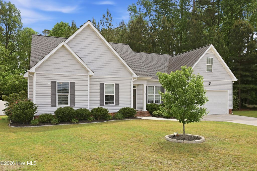 Photo of 3100 Streamside Lane, Winterville, NC 28590 (MLS # 100570175)