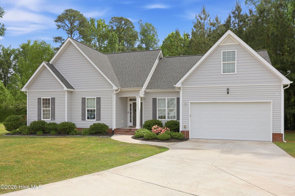 Photo of 3100 Streamside Lane, Winterville, NC 28590 (MLS # 100570175)