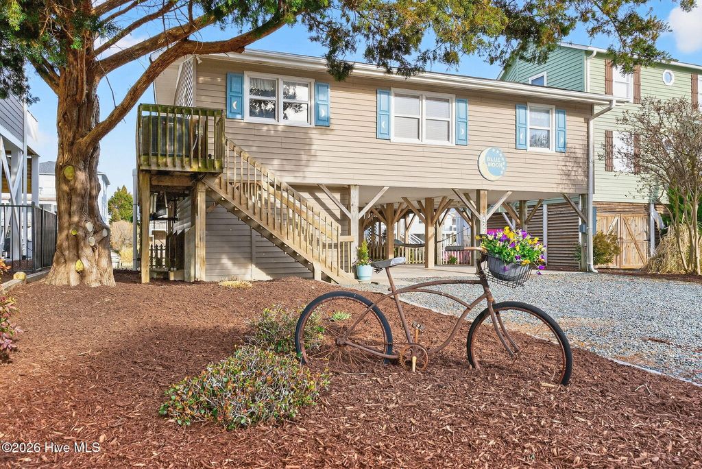 Photo of 427 6th Street, Sunset Beach, NC 28468 (MLS # 100556998)