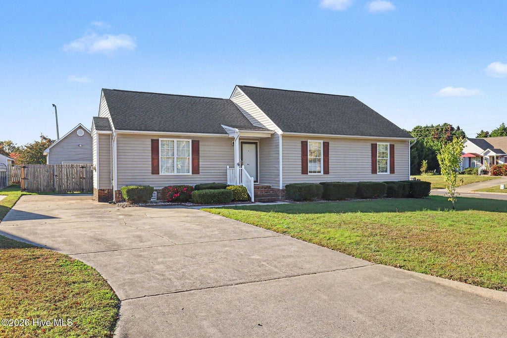Photo of 2200 Woodcroft Drive W, Wilson, NC 27893 (MLS # 100613200)