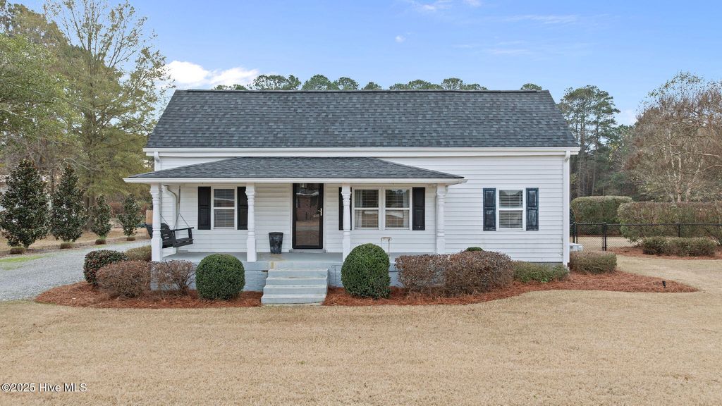 Photo of 165 Stoney Hill Road, Goldsboro, NC 27530 (MLS # 100545461)