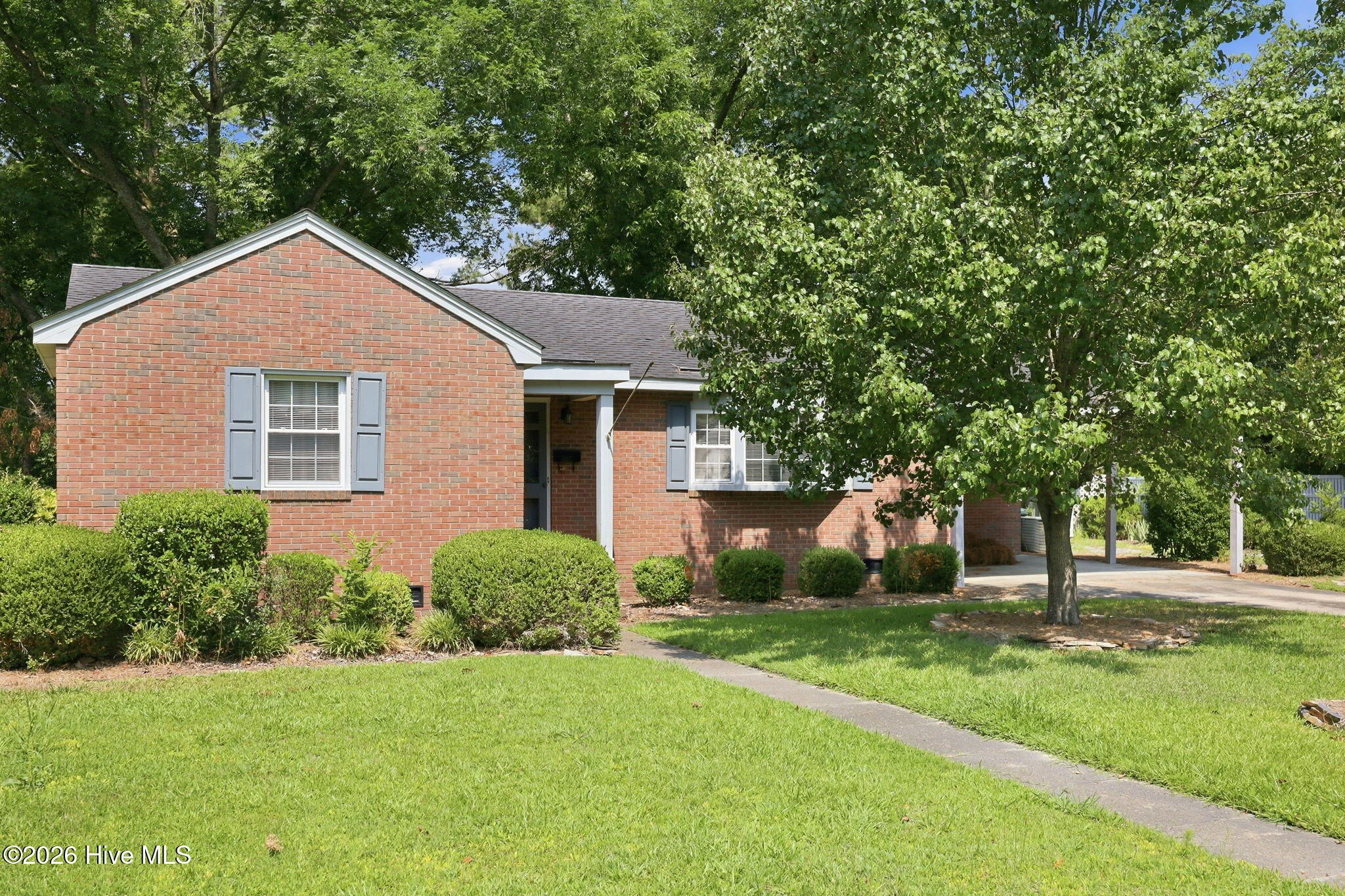 3284 N Walnut Street