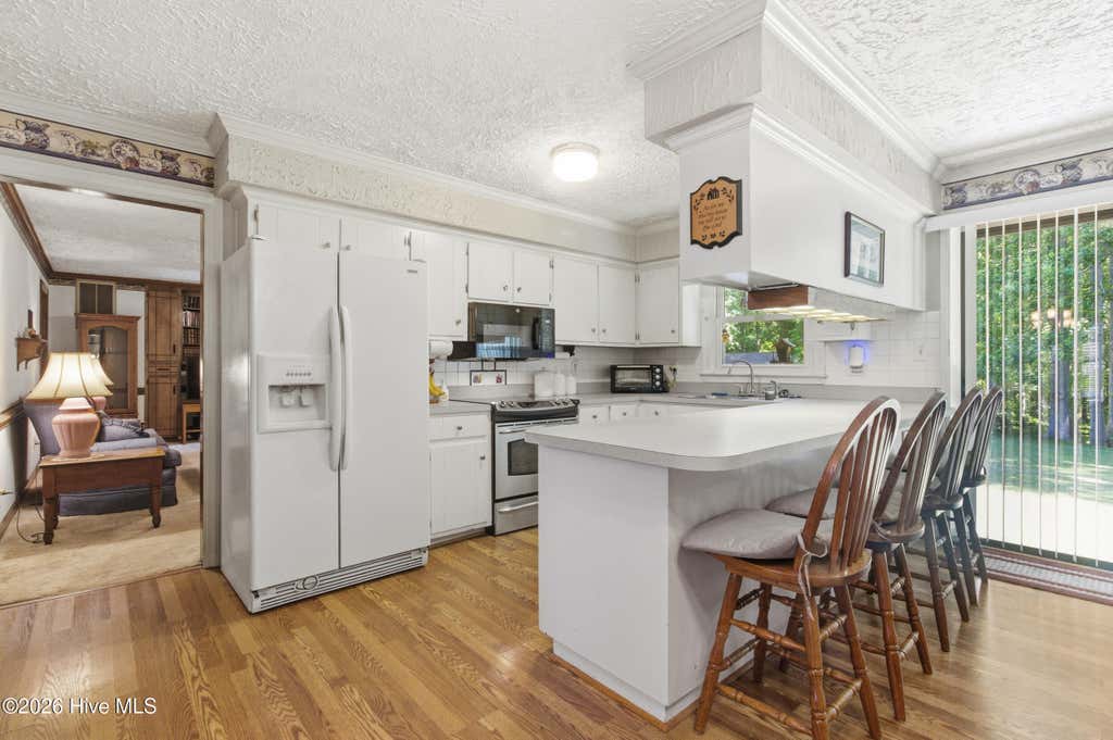 Photo of 103 Quartre Circle, New Bern, NC 28560 (MLS # 100579326)