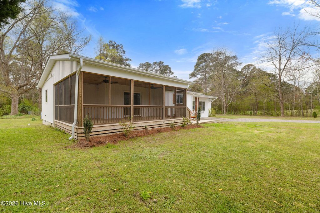 Photo of 5537 Mills Trail SE, Bolivia, NC 28422 (MLS # 100564116)