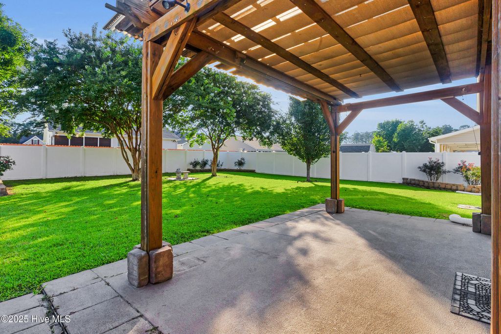 Photo of 116 Palisades Way, New Bern, NC 28560 (MLS # 100516199)