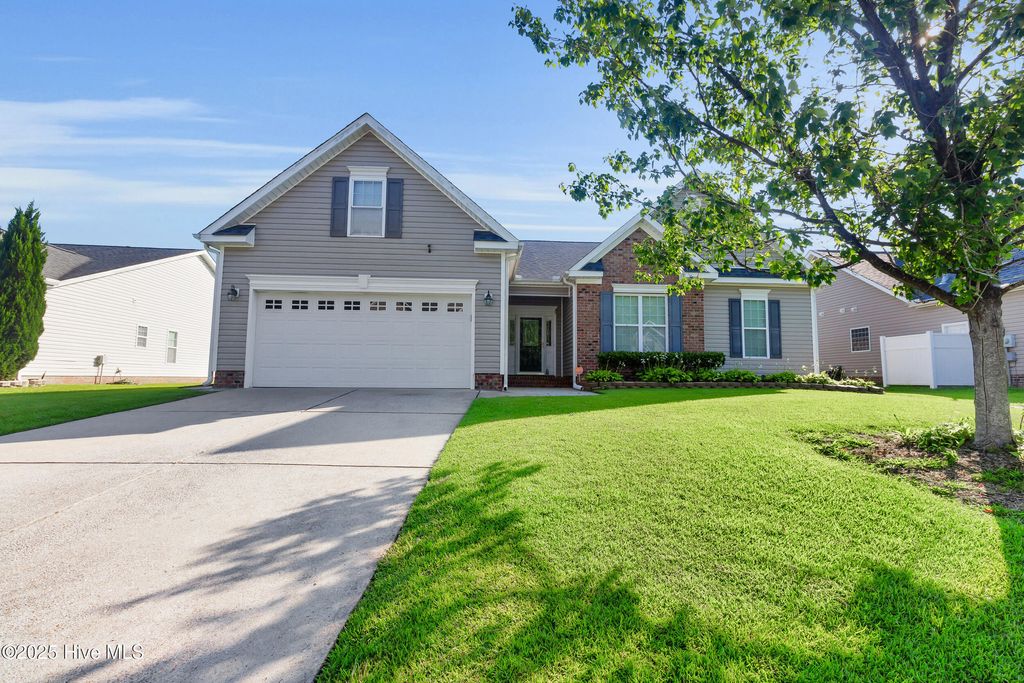 Photo of 116 Palisades Way, New Bern, NC 28560 (MLS # 100516199)