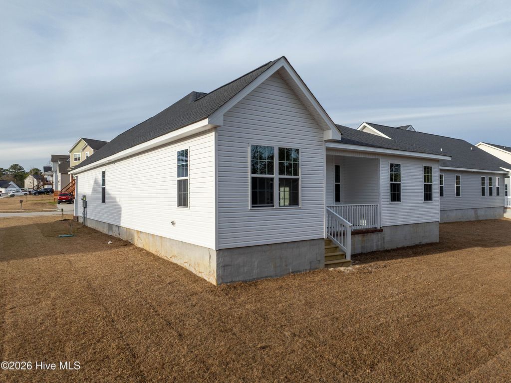 Photo of 717 Jasmine Lane, Jacksonville, NC 28546 (MLS # 100526945)